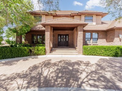 592 N Dusk Dr