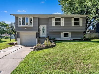 Property at 4718 N Sturdevant St, Davenport, IA