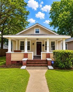 909 Decatur St
