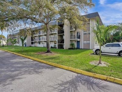 8000 Colony Circle #201