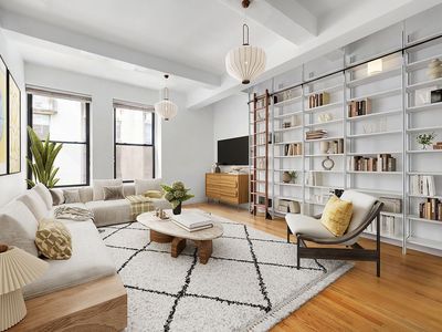 3 Hanover Sq APT 13C