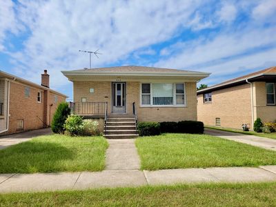648 Escanaba Ave