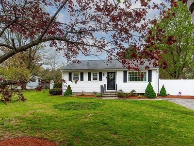 Property at 3 Pickard Ln, Littleton, MA