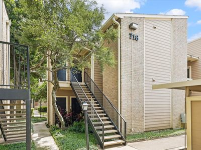 718 Bering Dr APT B