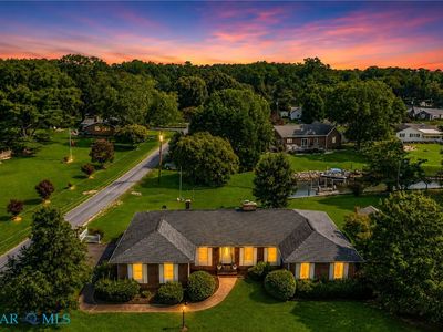 32 Boat House Cv