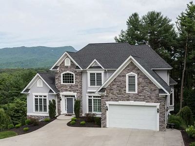 125 Steeplechase Dr