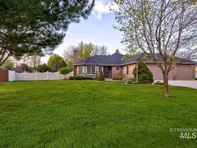 3427 Braden Ln