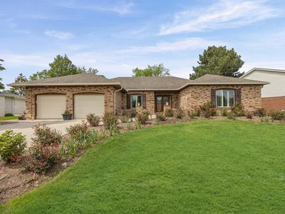 412 Stratford Ln