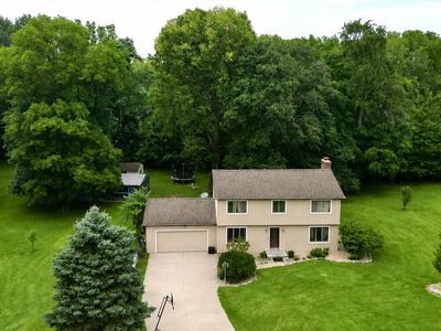 246 Woodview Dr