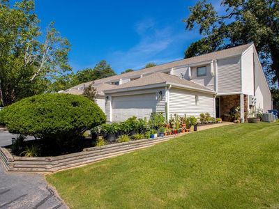 34 Fairway Woods Cir