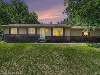 Property at 1800 Kingston Dr, Pinckney, MI