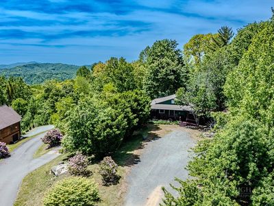 386 Fall Creek Meadows Lane