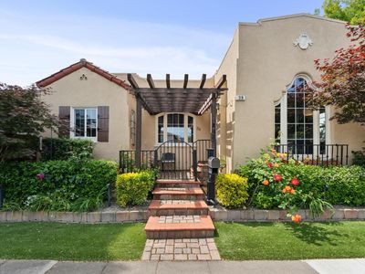 39 Humboldt Rd
