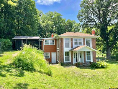 107 E Richard St