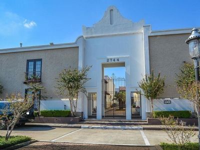 2744 Briarhurst Dr APT 36