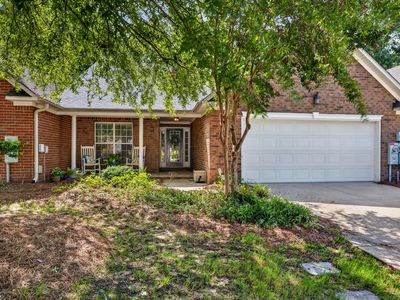 1165 Carriage Dr