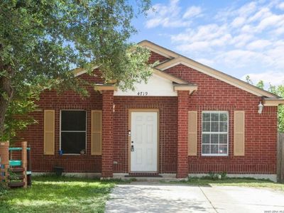 4719 Crystal Farm