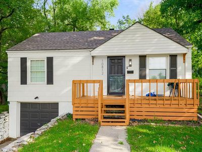 Property at 10812 E 59th St, Raytown, MO