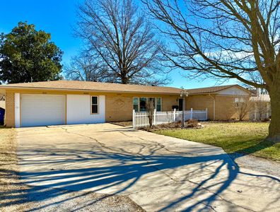 Property at 1010 S Plummer Ave, Chanute, KS