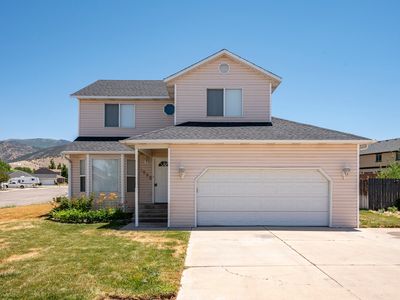 1582 N Cedar Bluffs Dr