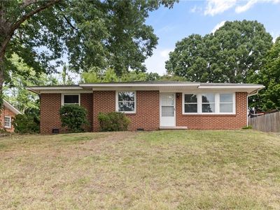 1814 W Meadowview Rd