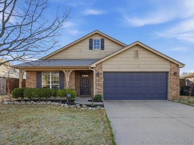 9009 N 157th East Ave