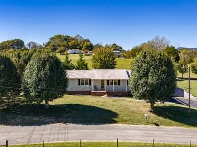 15 Clear Creek Rd