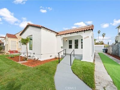 1558 Hauser Blvd