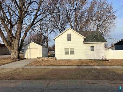 111 S 3rd St
