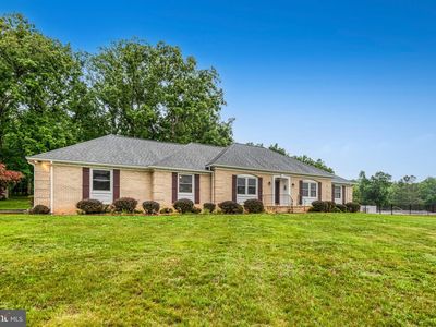 Property at 7961 Leeds Manor Rd, Marshall, VA