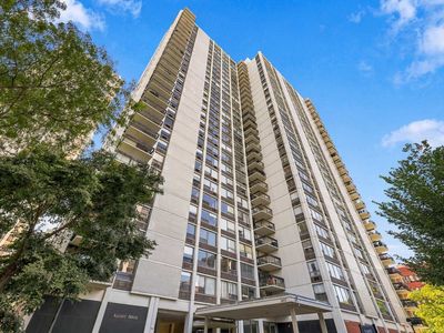 1460 N Sandburg Ter APT 1110