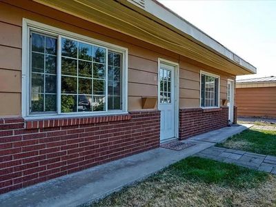 10516-10606 E Main Ave