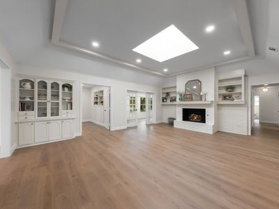 2844 Hurstview Dr
