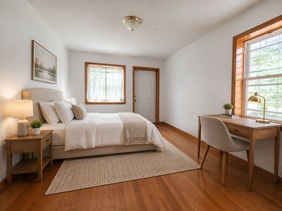 5308 90th St APT 1B