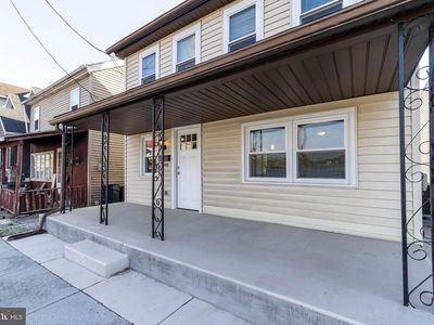 208 S Main St