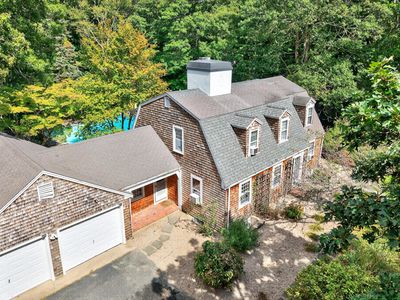 13 Two Ponds Road