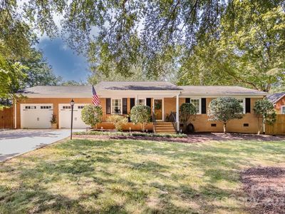 304 Hillcrest Dr