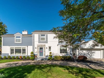 1135 Fairholme Rd