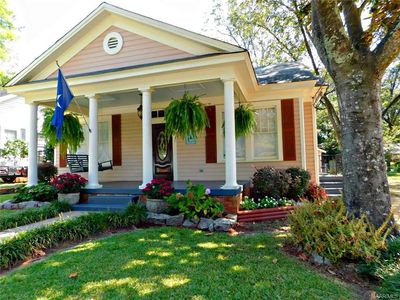 1824 Saint Charles Ave