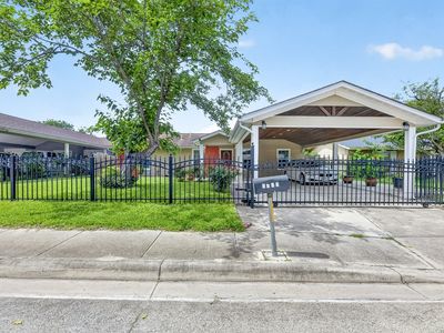 7318 Glen Cross