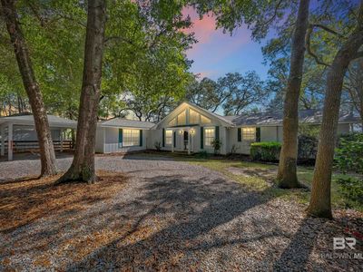 9496 Bay View Dr