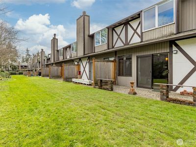 317 SW 112th Street #302