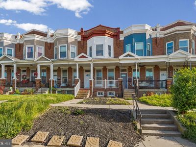 2013 E 31st St