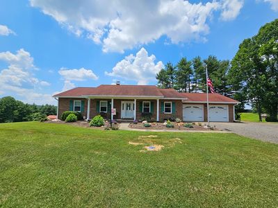 162 Commodore Ln