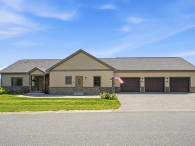 116 Greystone Lane