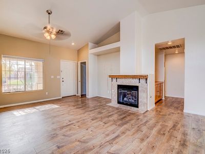 1513 Iron Springs Dr