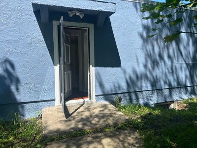 2110 Lewis Ave