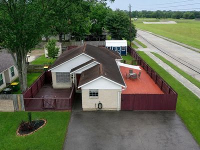 2102 N Pearland Ave