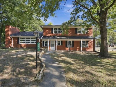 532 Oakwood Ln