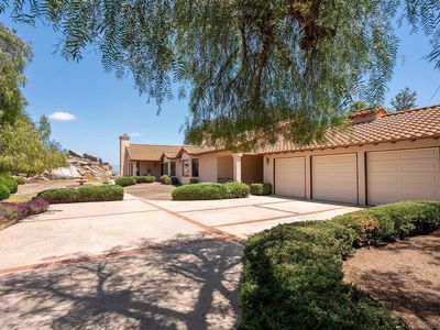 9522 Sage Hill Way